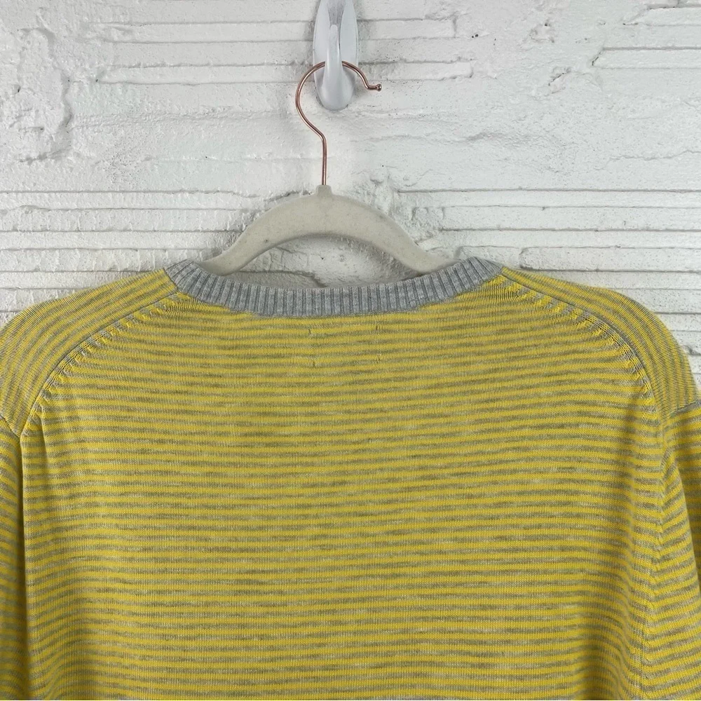 Lands' End Men's Lightweight‎ Crew Neck Pullover Sweater Yellow & Gray Striped M